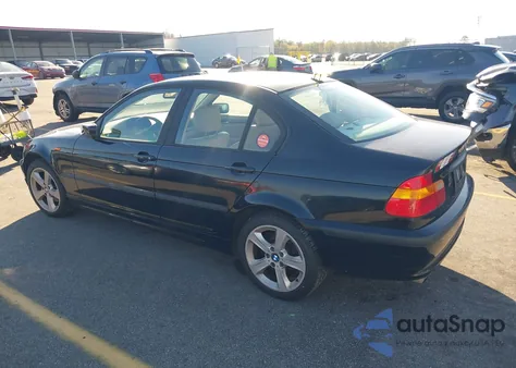 2004 BMW 325Xi z USA, uszkodzony, nr VIN WBAEU33454PR06374